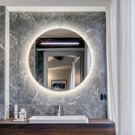 Hotel Porta Altinia