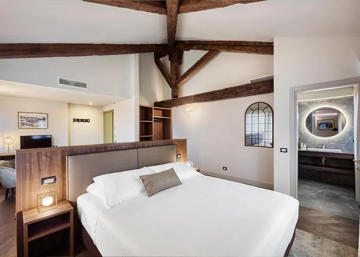 Porta Altinia 4*