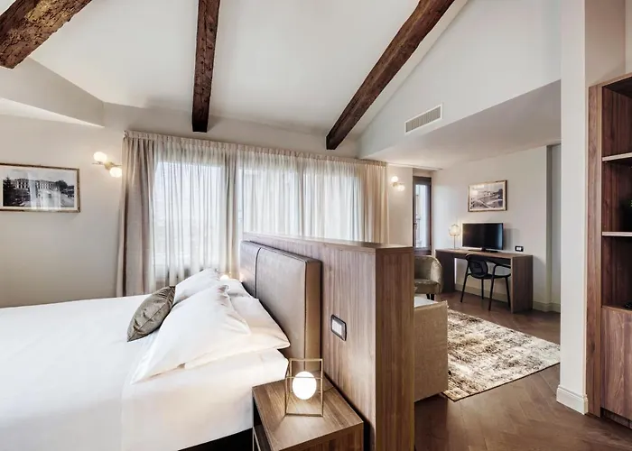 Porta Altinia 4* Treviso