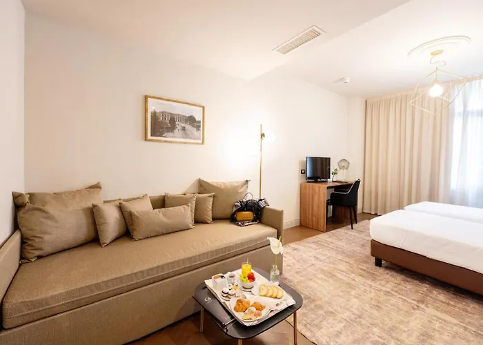 Szálloda Porta Altinia 4*