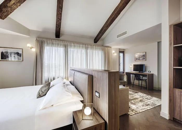 Porta Altinia 4* Treviso
