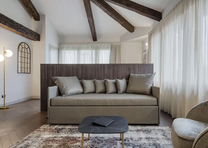 Porta Altinia Hotell 4*