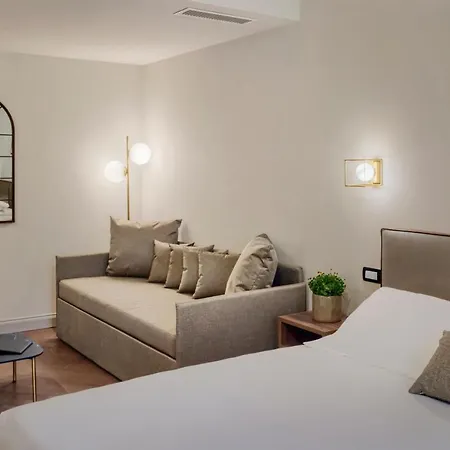 Ξενοδοχείο Porta Altinia 4*